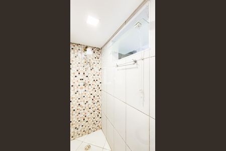 Apartamento para alugar com 65m², 2 quartos e sem vagaBanheiro