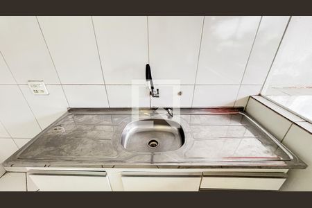 Apartamento para alugar com 65m², 2 quartos e sem vagaCozinha