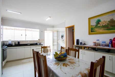Casa à venda com 121m², 3 quartos e 3 vagas Casa à venda com 121m², 3 quartos e 3 vagasCopa/Cozinha