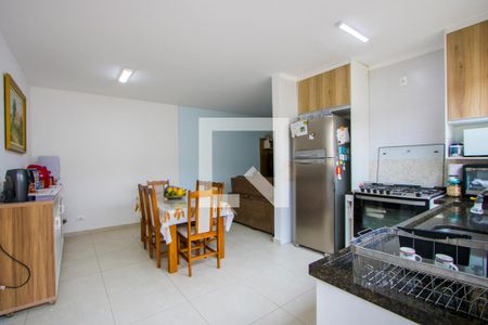 Casa à venda com 121m², 3 quartos e 3 vagas Casa à venda com 121m², 3 quartos e 3 vagasCopa/Cozinha