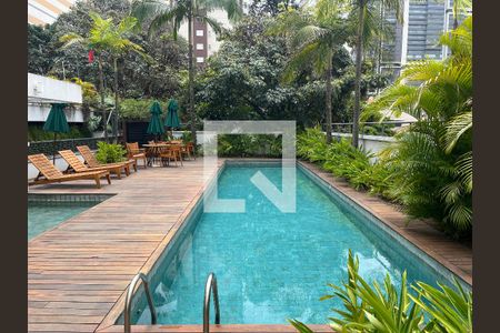 Apartamento à venda com 187m², 3 quartos e 3 vagasÁrea comum - Piscina