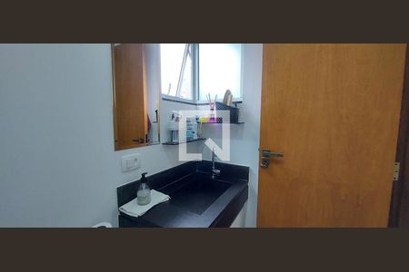 Apartamento à venda com 120m², 2 quartos e 2 vagasBanheiro Quarto 1 suíte