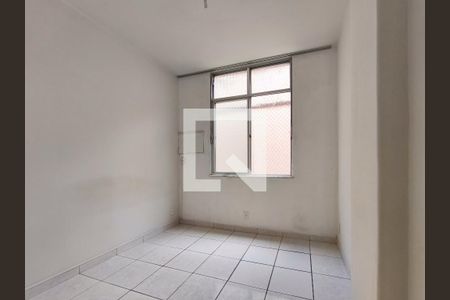 Apartamento à venda com 74m², 2 quartos e 1 vagaQuarto 2