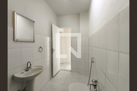 Apartamento à venda com 74m², 2 quartos e 1 vagaBanheiro Corredor