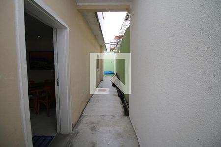 Casa à venda com 225m², 4 quartos e 2 vagasCorredor lateral