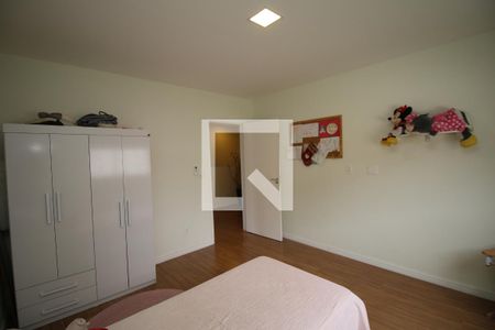 Casa à venda com 225m², 4 quartos e 2 vagasQuarto 3