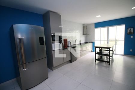 Casa à venda com 225m², 4 quartos e 2 vagasCozinha