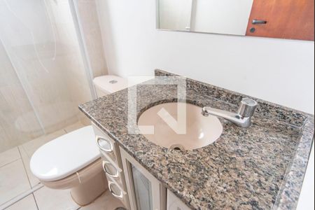 Banheiro  de apartamento para alugar com 3 quartos, 90m² em Pinheirinho, Santo André