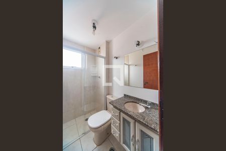 Banheiro  de apartamento para alugar com 3 quartos, 90m² em Pinheirinho, Santo André