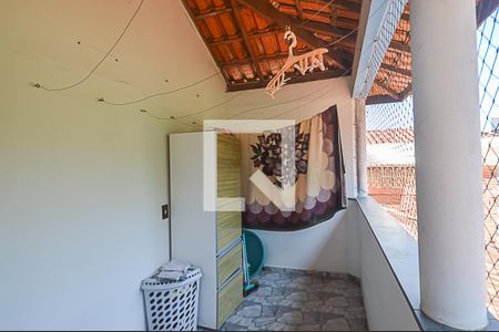 Casa à venda com 198m², 3 quartos e 3 vagasÁrea de Serviço