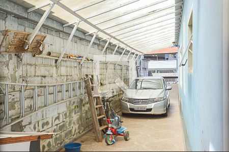 Casa à venda com 198m², 3 quartos e 3 vagasGaragem