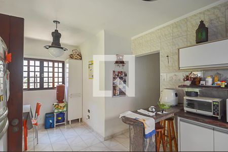 Casa à venda com 198m², 3 quartos e 3 vagasCozinha