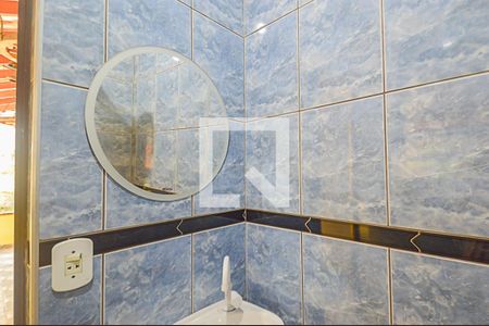 Casa à venda com 198m², 3 quartos e 3 vagasBanheiro de serviço