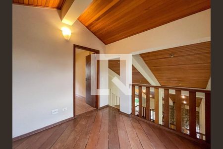 Casa de condomínio à venda com 400m², 5 quartos e 2 vagas Casa de condomínio à venda com 400m², 5 quartos e 2 vagasQuarto 2
