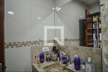 Casa à venda com 256m², 2 quartos e 2 vagas Casa à venda com 256m², 2 quartos e 2 vagasBanheiro da Suíte