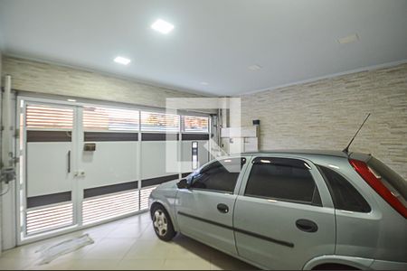 Casa à venda com 256m², 2 quartos e 2 vagas Casa à venda com 256m², 2 quartos e 2 vagasGaragem