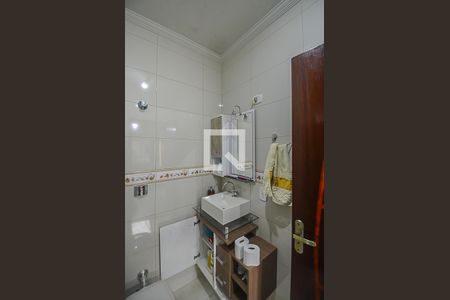 Casa à venda com 256m², 2 quartos e 2 vagas Casa à venda com 256m², 2 quartos e 2 vagasBanheiro da Suíte 2