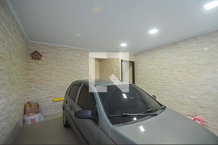 Casa à venda com 256m², 2 quartos e 2 vagas Casa à venda com 256m², 2 quartos e 2 vagasGaragem