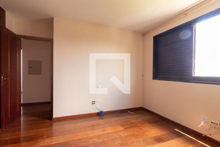 Apartamento à venda com 466m², 5 quartos e 6 vagasQuarto 3