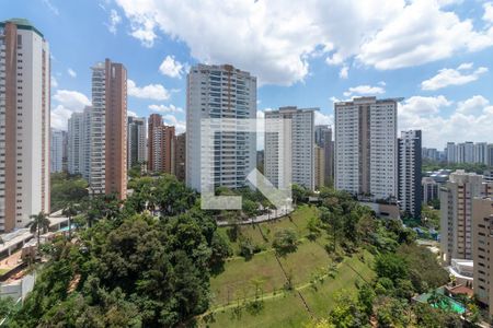 Apartamento à venda com 466m², 5 quartos e 6 vagasVista da Suíte 2
