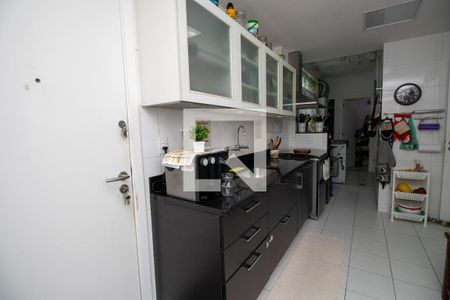 Apartamento à venda com 190m², 3 quartos e 2 vagasCozinha