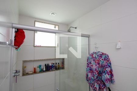 Apartamento à venda com 190m², 3 quartos e 2 vagasBanheiro quarto 1