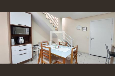 Apartamento à venda com 104m², 2 quartos e 2 vagas Apartamento à venda com 104m², 2 quartos e 2 vagasCozinha