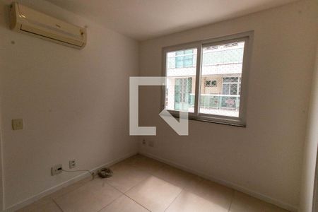 Apartamento à venda com 123m², 3 quartos e 2 vagas Apartamento à venda com 123m², 3 quartos e 2 vagasSuíte 2