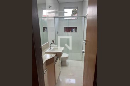 Casa à venda com 289m², 3 quartos e 2 vagasBanheiro