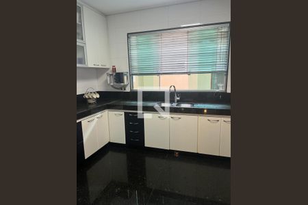 Casa à venda com 289m², 3 quartos e 2 vagasCozinha