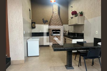 Casa à venda com 289m², 3 quartos e 2 vagasÁrea comum - Churrasqueira