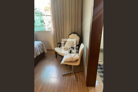 Casa à venda com 289m², 3 quartos e 2 vagasQuarto