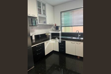 Casa à venda com 289m², 3 quartos e 2 vagasCozinha