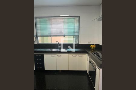 Casa à venda com 289m², 3 quartos e 2 vagasCozinha