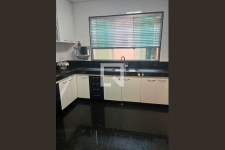 Casa à venda com 289m², 3 quartos e 2 vagasCozinha