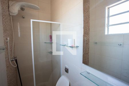 Casa à venda com 250m², 5 quartos e 4 vagas Casa à venda com 250m², 5 quartos e 4 vagasBANHEIRO QUARTO 2