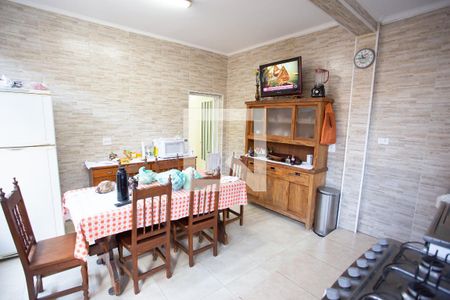 Casa à venda com 250m², 5 quartos e 4 vagas Casa à venda com 250m², 5 quartos e 4 vagasÁREA GOURMET