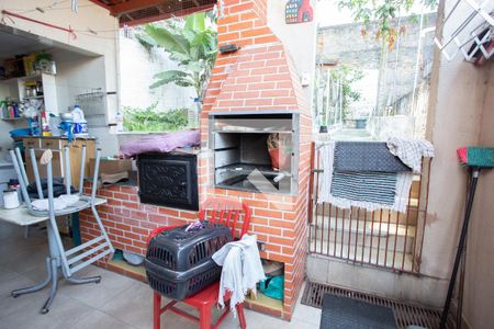 Casa à venda com 250m², 5 quartos e 4 vagas Casa à venda com 250m², 5 quartos e 4 vagasÁREA DE SERVIÇO