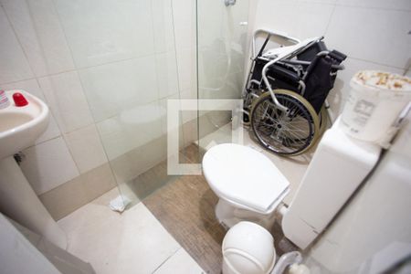 Casa à venda com 250m², 5 quartos e 4 vagas Casa à venda com 250m², 5 quartos e 4 vagasBANHEIRO GARAGEM