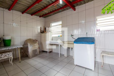 Casa à venda com 174m², 4 quartos e 1 vaga Casa à venda com 174m², 4 quartos e 1 vagaÁrea de Serviço