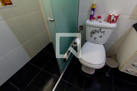 Casa à venda com 174m², 4 quartos e 1 vaga Casa à venda com 174m², 4 quartos e 1 vagaBanheiro 1