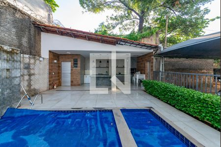 Apartamento à venda com 56m², 2 quartos e 1 vaga Apartamento à venda com 56m², 2 quartos e 1 vagaÁrea comum