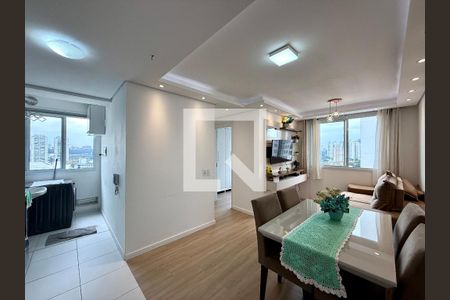 Sala de apartamento para alugar com 2 quartos, 46m² em Santo Amaro, São Paulo