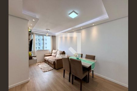 Sala de apartamento para alugar com 2 quartos, 46m² em Santo Amaro, São Paulo