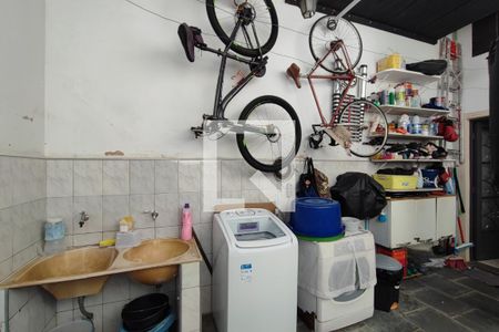 Casa à venda com 140m², 5 quartos e 4 vagasÁrea de Serviço