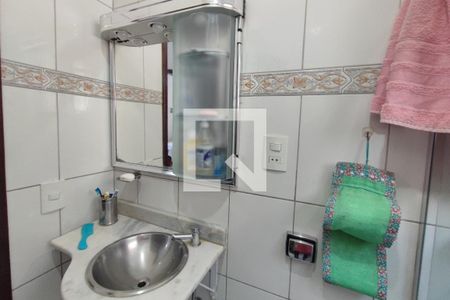 Casa à venda com 140m², 5 quartos e 4 vagasBanheiro Social