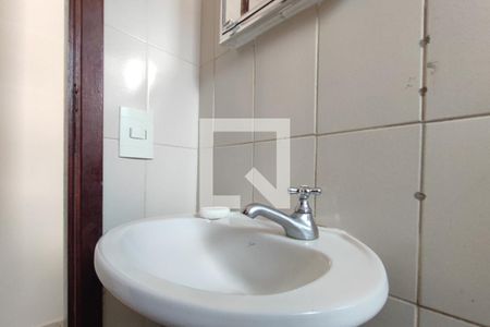 Casa à venda com 140m², 5 quartos e 4 vagasEdícula - Banheiro