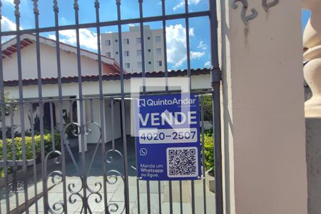 Casa à venda com 140m², 5 quartos e 4 vagasPLACA INSTALADA NA FACHADA