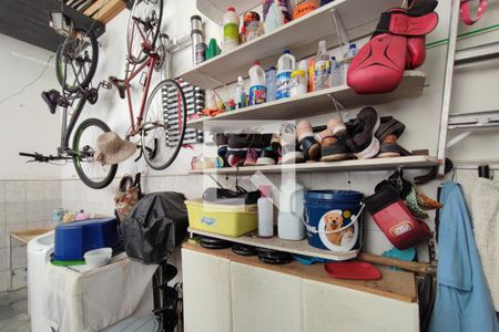 Casa à venda com 140m², 5 quartos e 4 vagasÁrea de Serviço