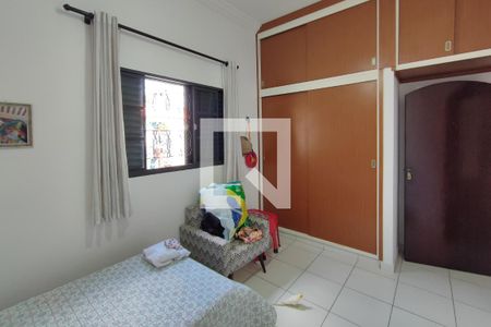 Casa à venda com 140m², 5 quartos e 4 vagasQuarto 2